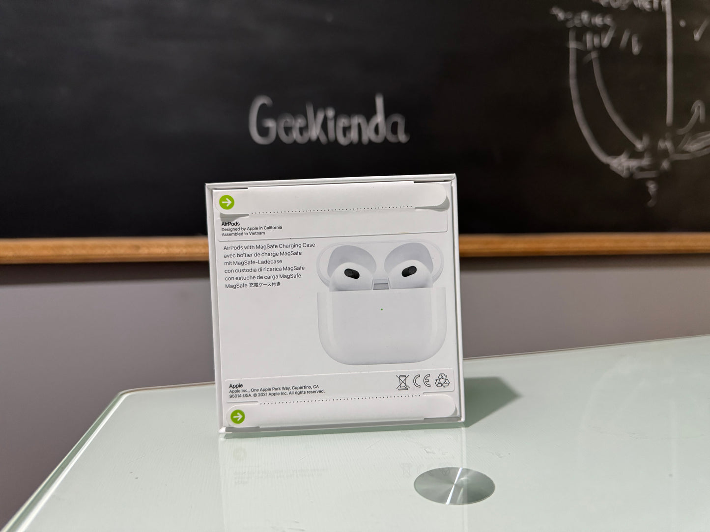 .Geekienda - gadget audifonos airpods tercera generacion compatible con cualquier producto apple - marca Apple
