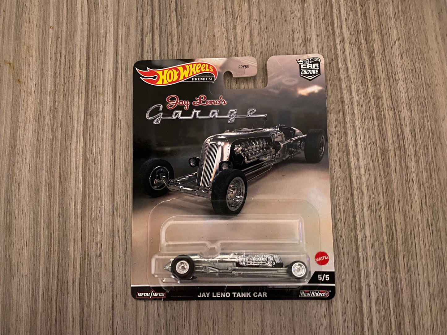 .Geekienda - Hotwheels premium jay leno tank car coleccion 2023