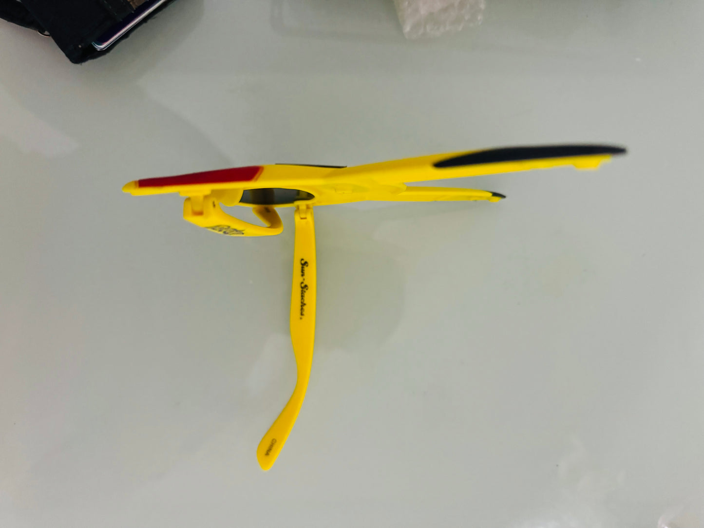 .Geekienda - Pokémon lentes version pikachu para niños marca sun staches anime